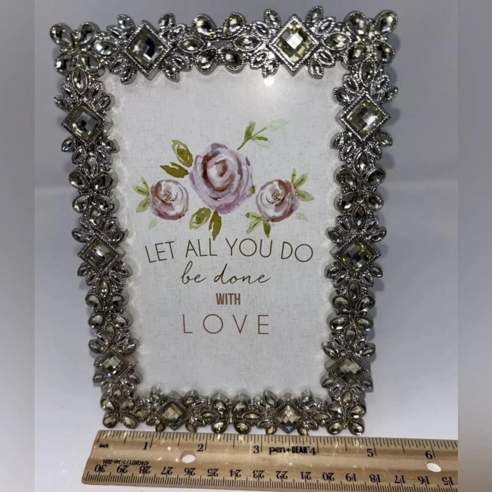 Luxe Collection Picture Photo 4 x 6 Frame NEW with Tags Silver Clear Crystals